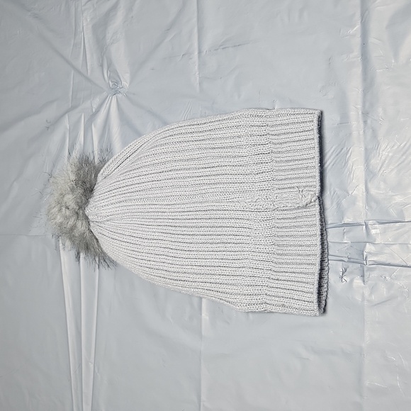 Ardene Hat - Picture 2 of 7